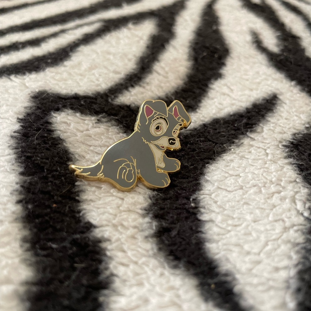 Tramp puppy Disney pin